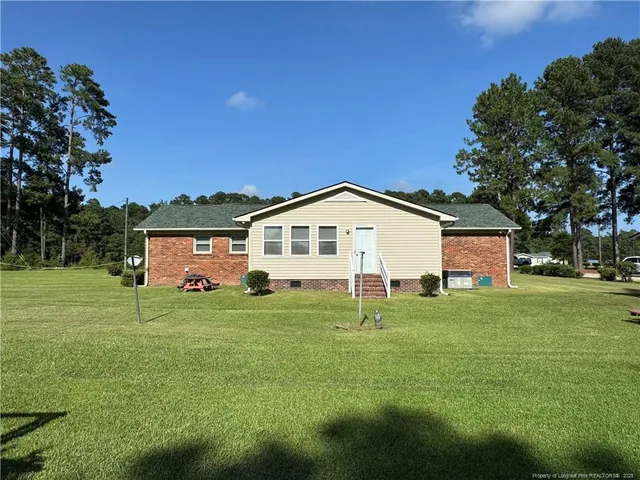 $279,000 | 1426 Red Springs Road, Raeford, NC 28376