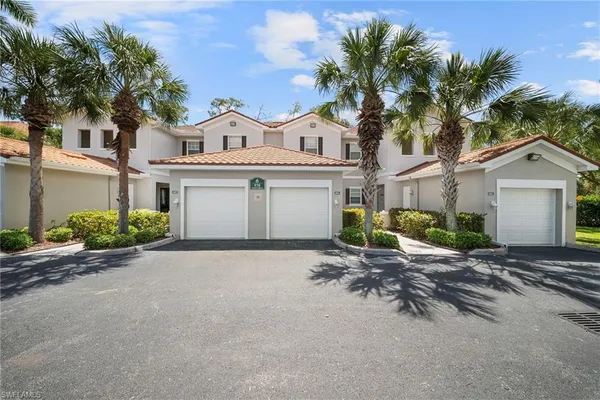 $2,250 | 970 Peggy Circle, Unit 604, Naples, FL 34113