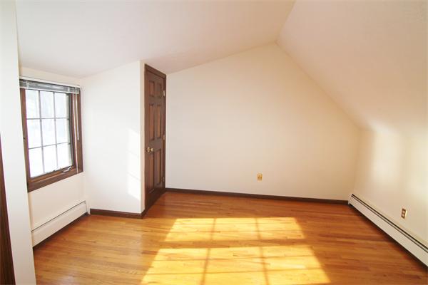 308 Spring Street Shrewsbury, MA 01545 - Photo 8 of 14 Gallery Image 8