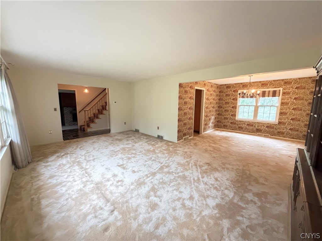 7447 Armstrong Road Manlius, NY 13104 - Photo 8 of 38