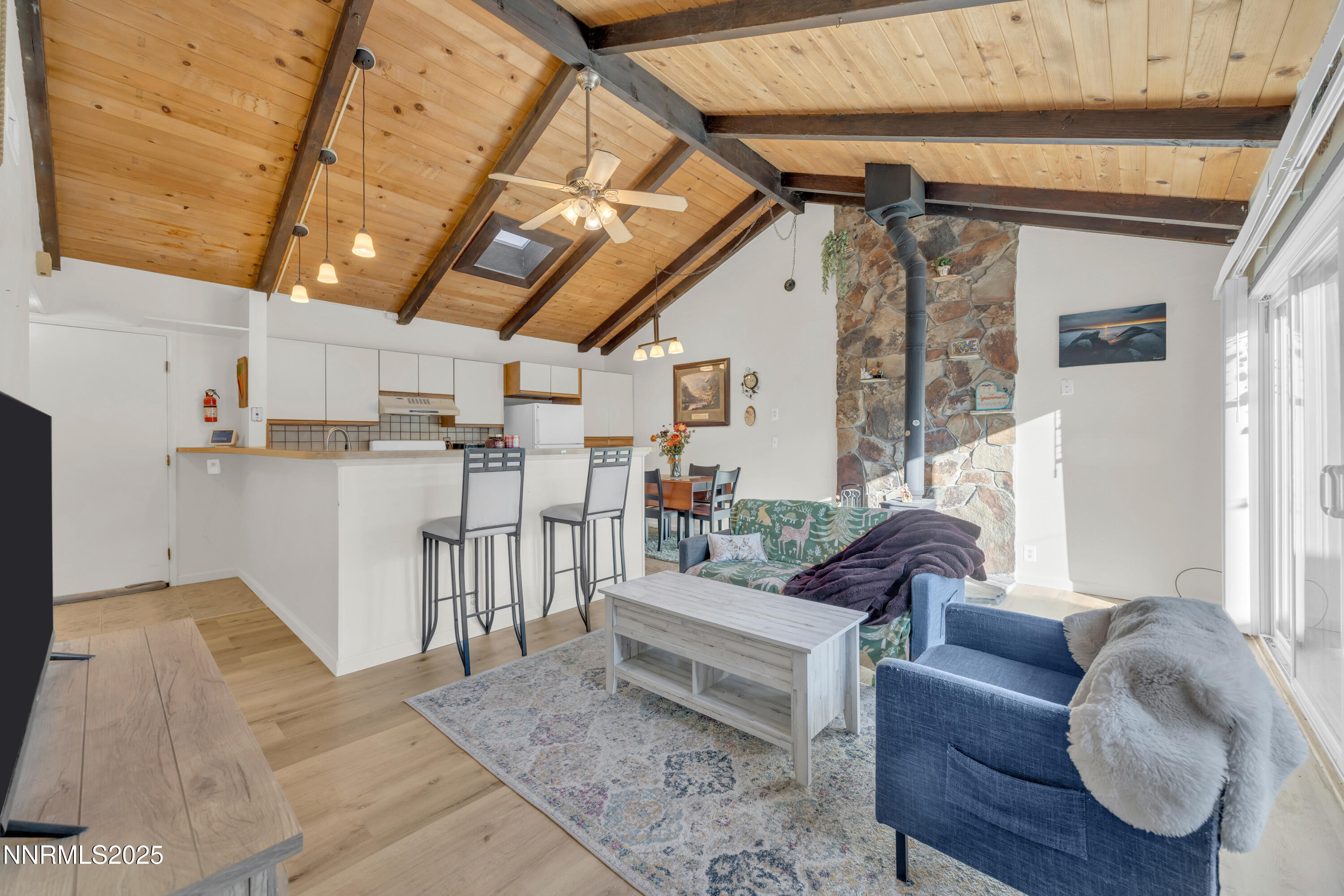 39 Granite Way Carson City, NV 89706 - Photo 6 of 27 IMG_4753