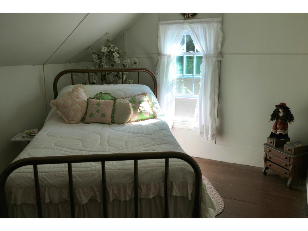 140 Montelona Road Goffstown, NH 03045 - Photo 22 of 36 Gallery Image 22