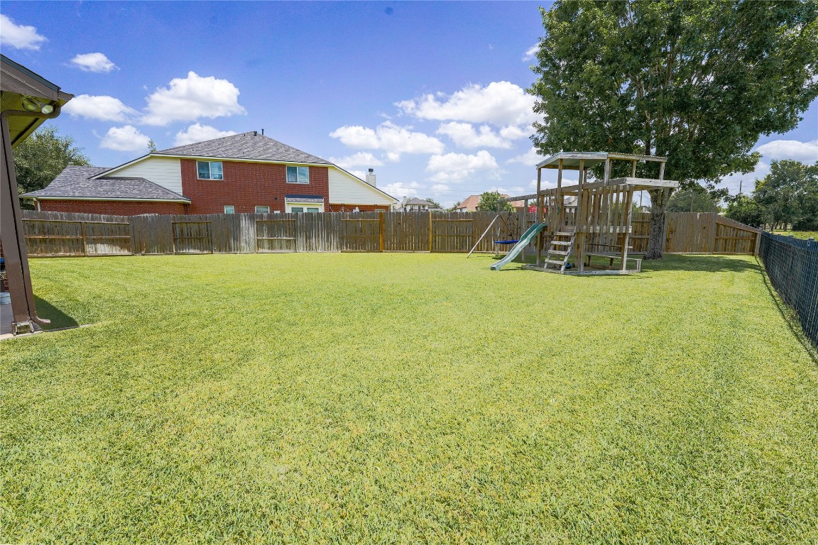 5803 Deleon Trail Drive Spring, TX 77379 - Photo 33 of 33 a view of a balcony with a swimming pool