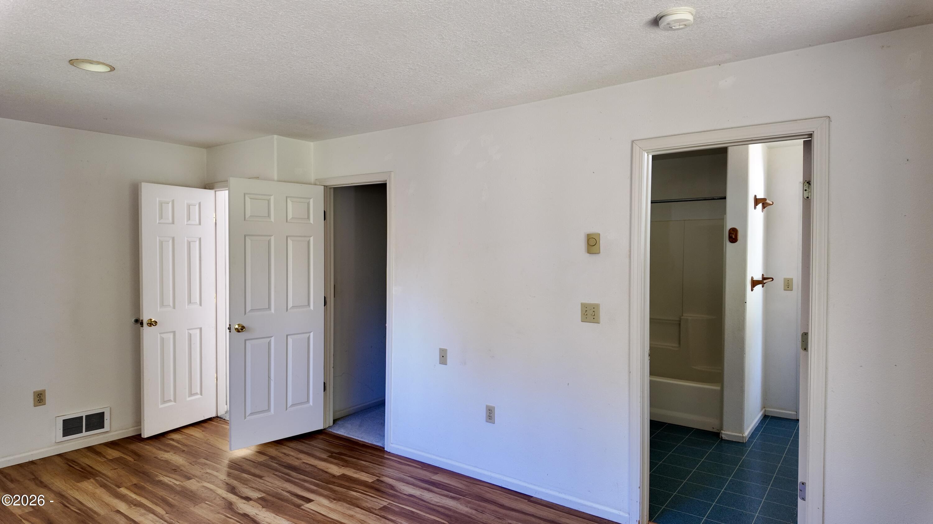 527 Southeast John Nye Road Newport, OR 97365 - Photo 21 of 36 Gallery Image 21