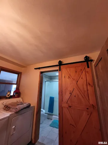 $395,000 | 2400 Springfield Road, Delavan, IL 61734