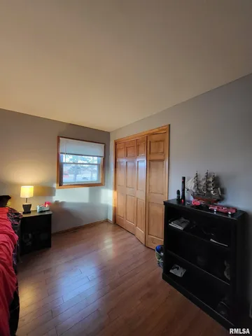 $395,000 | 2400 Springfield Road, Delavan, IL 61734