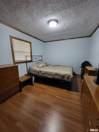 $379,900 | 2400 Springfield Road, Delavan, IL 61734