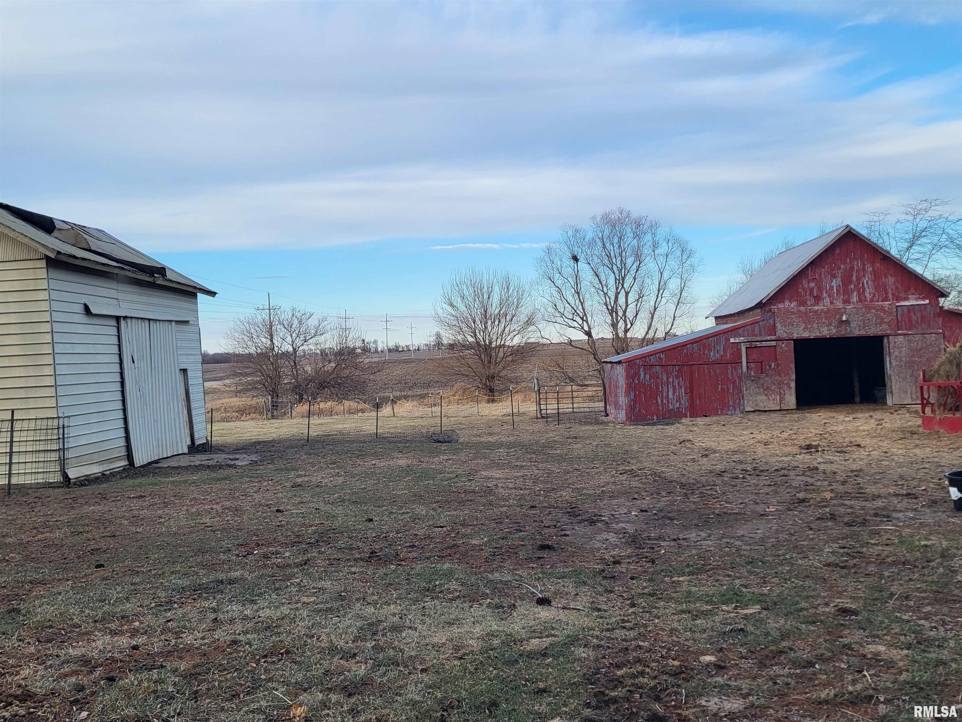 2400 Springfield Road Delavan, IL 61734 - Photo 4 of 36