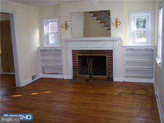 201 Claremont Road Springfield, PA 19064 - Photo 5 of 12 Living Room