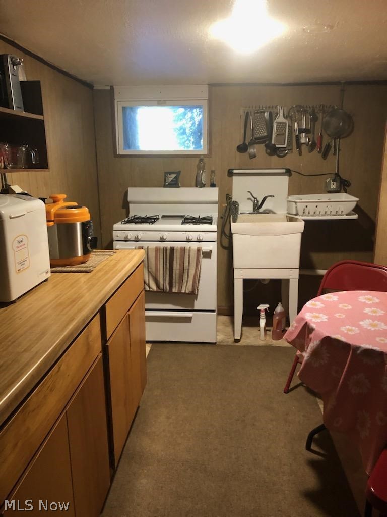 7714 State Road Cleveland, OH 44134 - Photo 18 of 34