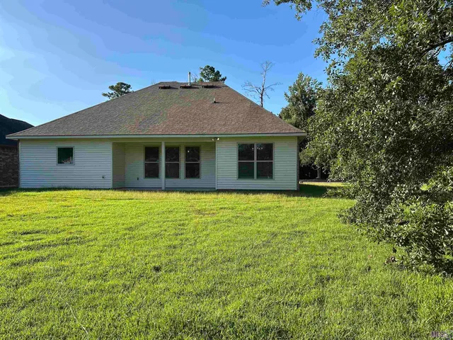 $1,895 | 14088 Arbor Walk Drive, Denham Springs, LA 70726