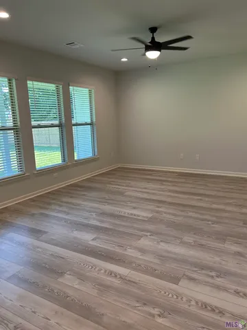 $1,895 | 14088 Arbor Walk Drive, Denham Springs, LA 70726