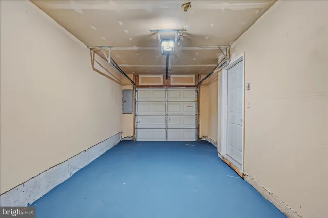 a view of a room with an empty space