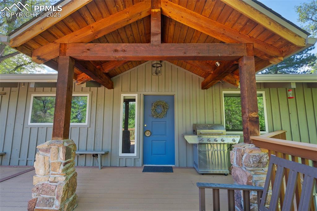 10 Haney Road Colorado Springs, CO 80906 - Photo 3 of 48 a front view of a house with garden