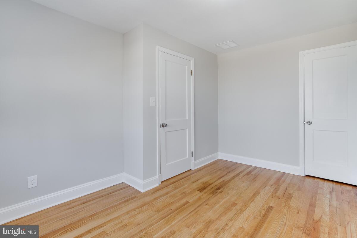 1046 Elm Road Baltimore, MD 21227 - Photo 16 of 29 Primary Bedroom