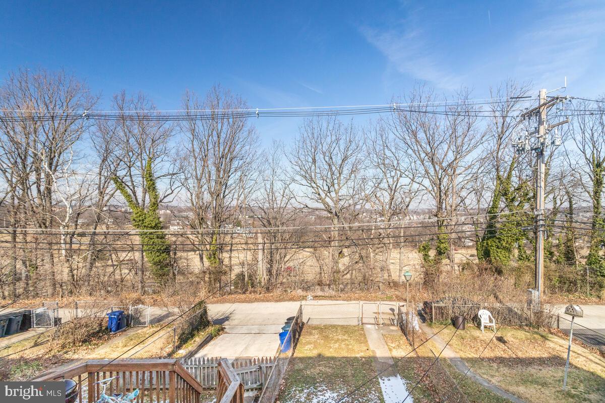 1046 Elm Road Baltimore, MD 21227 - Photo 18 of 29 Rear overlooking yard