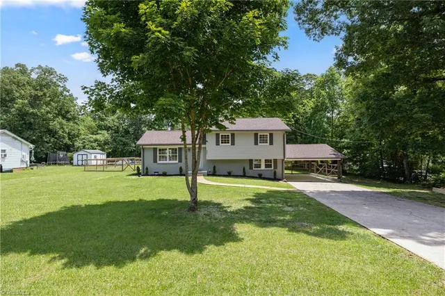 $309,000 | 317 Benbow Drive, East Bend, NC 27018