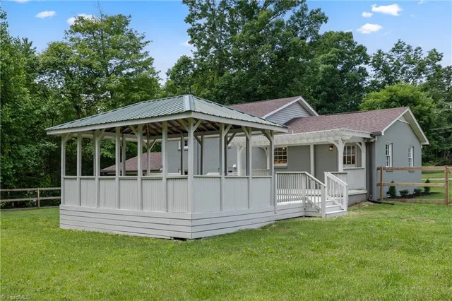 $304,900 | 317 Benbow Drive, East Bend, NC 27018