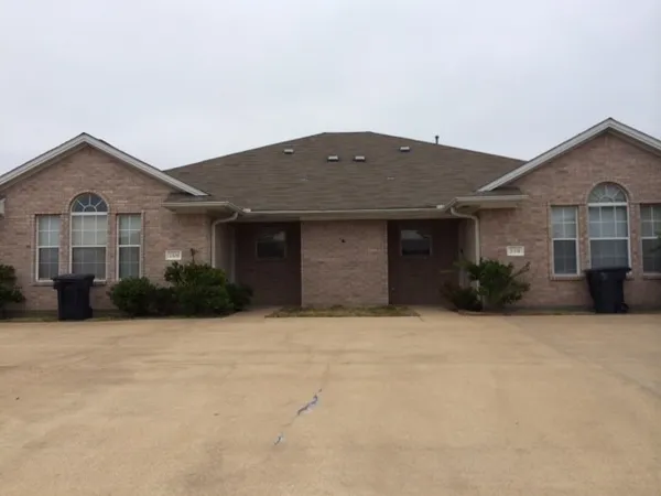 $1,500 | 2329 Trace Meadows, College Station, TX 77845