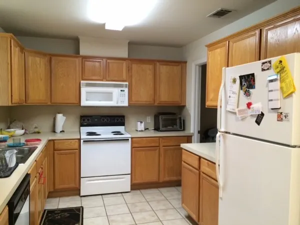 $1,500 | 2329 Trace Meadows, College Station, TX 77845