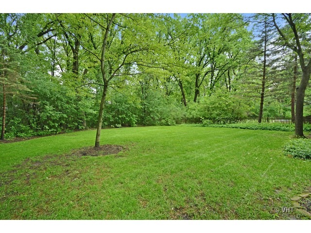 1295 Inverlieth Road Lake Forest, IL 60045 - Photo 14 of 17