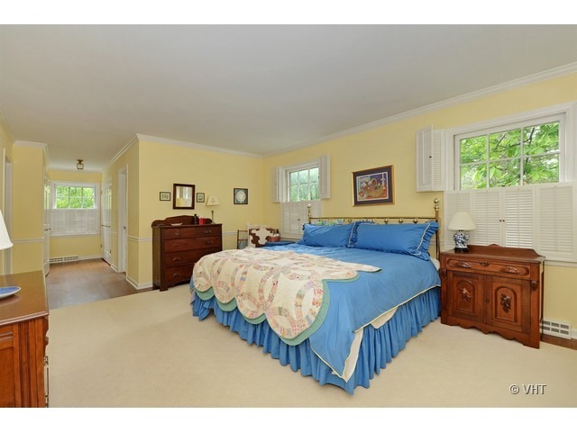 1295 Inverlieth Road Lake Forest, IL 60045 - Photo 9 of 17