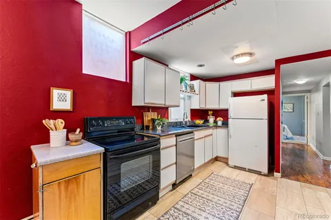 $800,000 | 50 West Maple Avenue, Denver, CO 80223