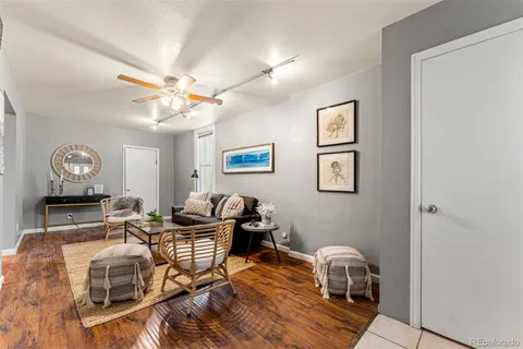 $800,000 | 50 West Maple Avenue, Denver, CO 80223