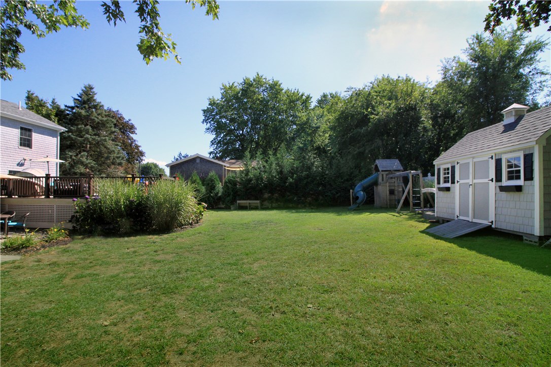 36 Seneca Road Portsmouth, RI 02871 - Photo 45 of 48 Private fenced in back yar.