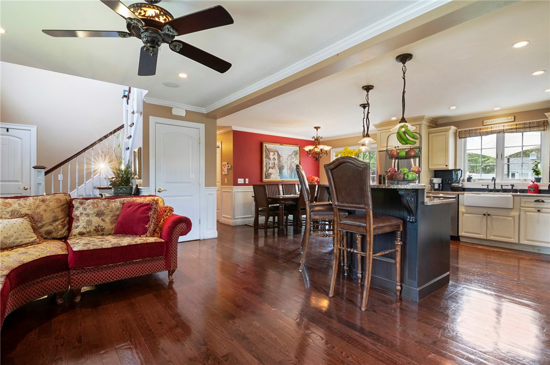 36 Seneca Road Portsmouth, RI 02871 - Photo 7 of 48 First floor open plan.