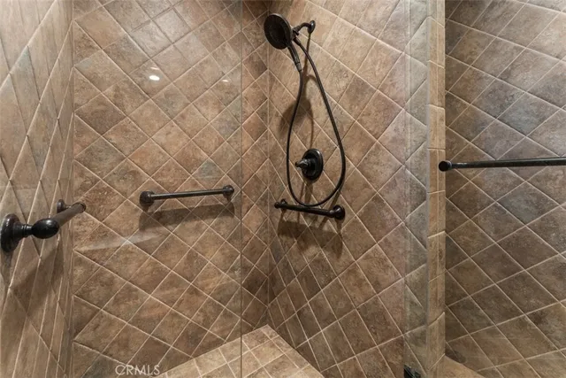 $635,000 | 66136 Mars Drive, Joshua Tree, CA 92252