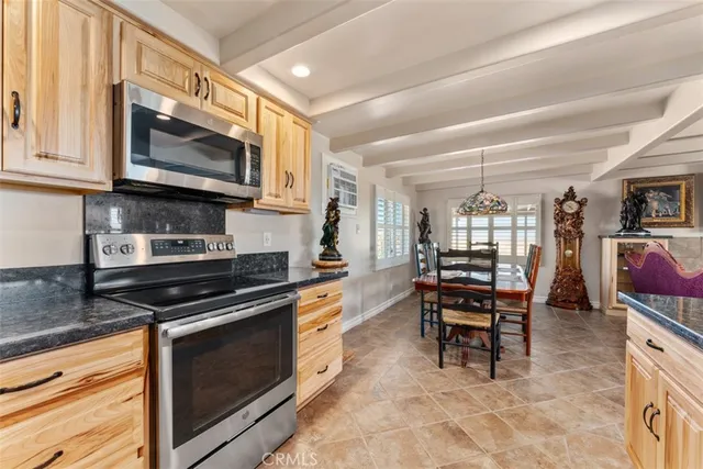 $635,000 | 66136 Mars Drive, Joshua Tree, CA 92252