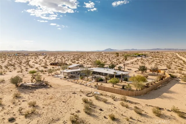 $635,000 | 66136 Mars Drive, Joshua Tree, CA 92252