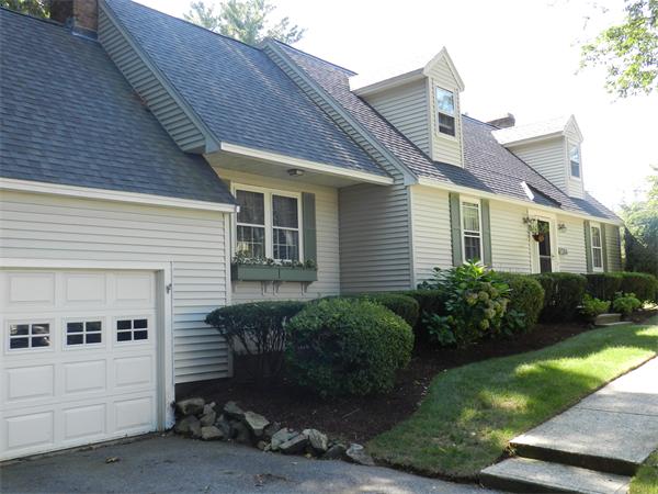 4 Marshall Road Beverly, MA 01915 - Photo 2 of 23 Gallery Image 2
