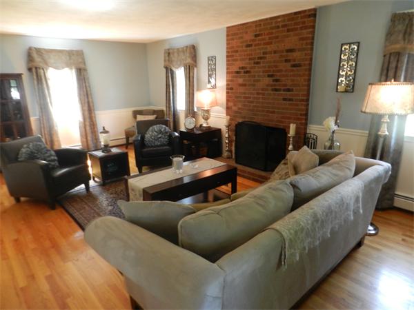 4 Marshall Road Beverly, MA 01915 - Photo 9 of 23 Gallery Image 9