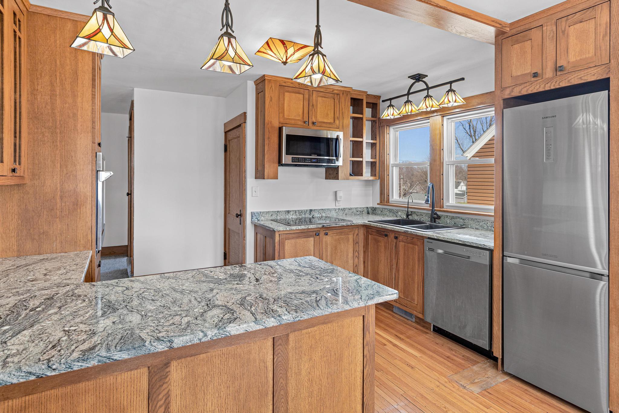 816 1st Street Southwest Faribault, MN 55021 - Photo 11 of 36