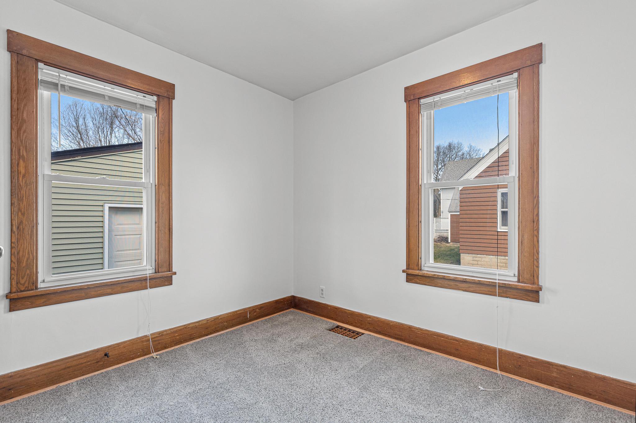 816 1st Street Southwest Faribault, MN 55021 - Photo 17 of 36