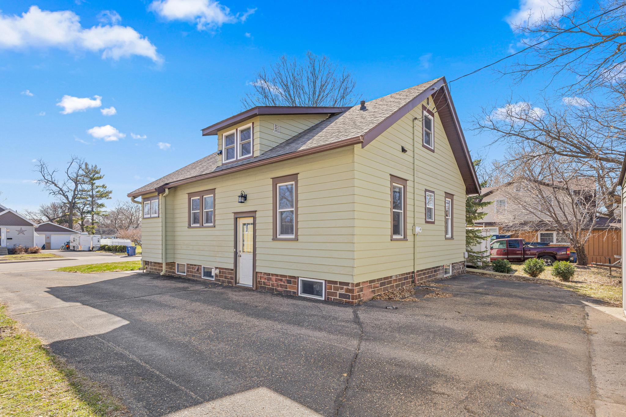 816 1st Street Southwest Faribault, MN 55021 - Photo 31 of 36