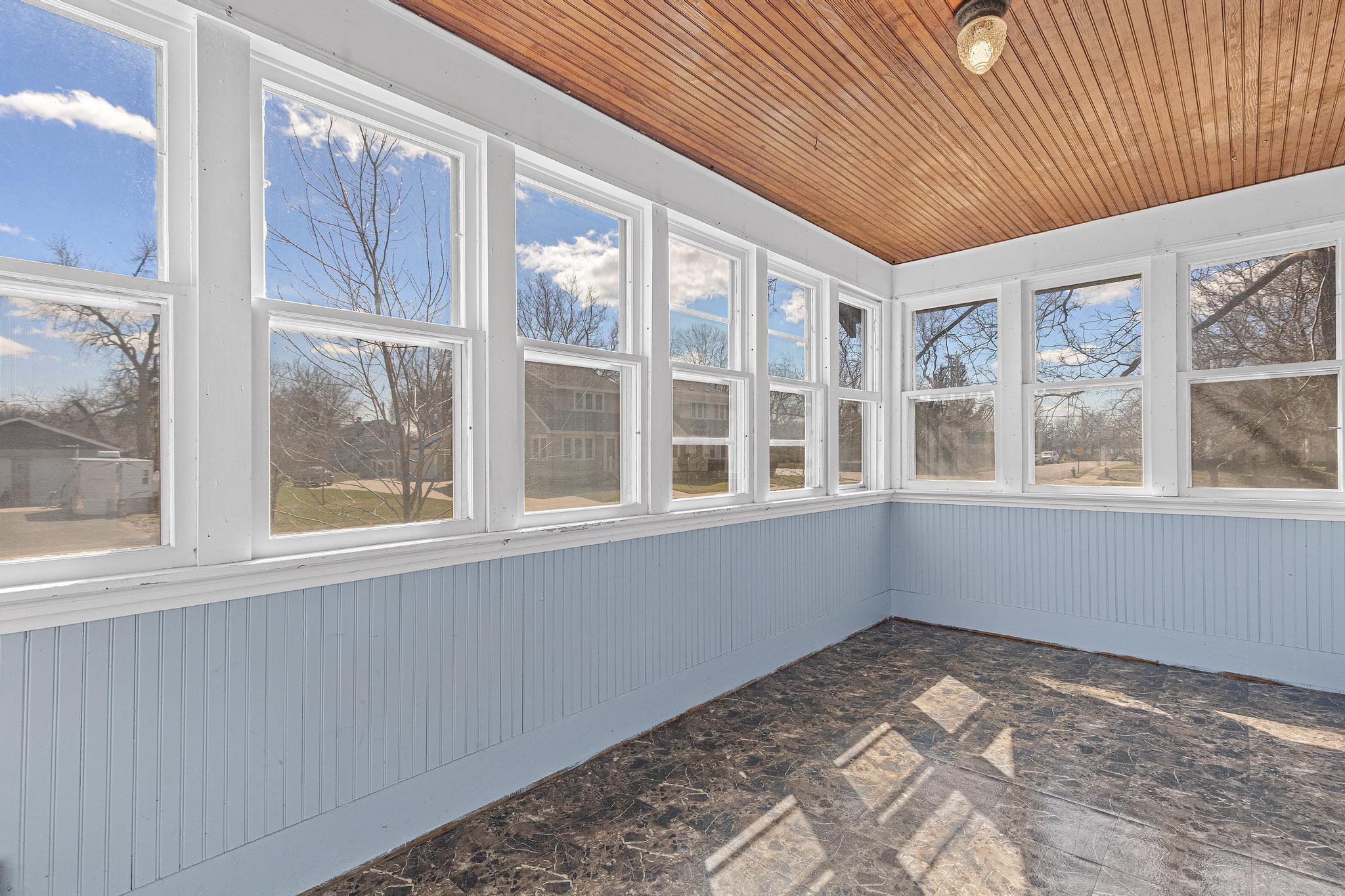 816 1st Street Southwest Faribault, MN 55021 - Photo 6 of 36