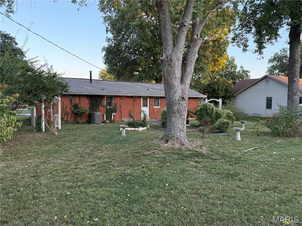 606 Laurel Drive Waterloo, IL 62298 - Photo 5 of 7