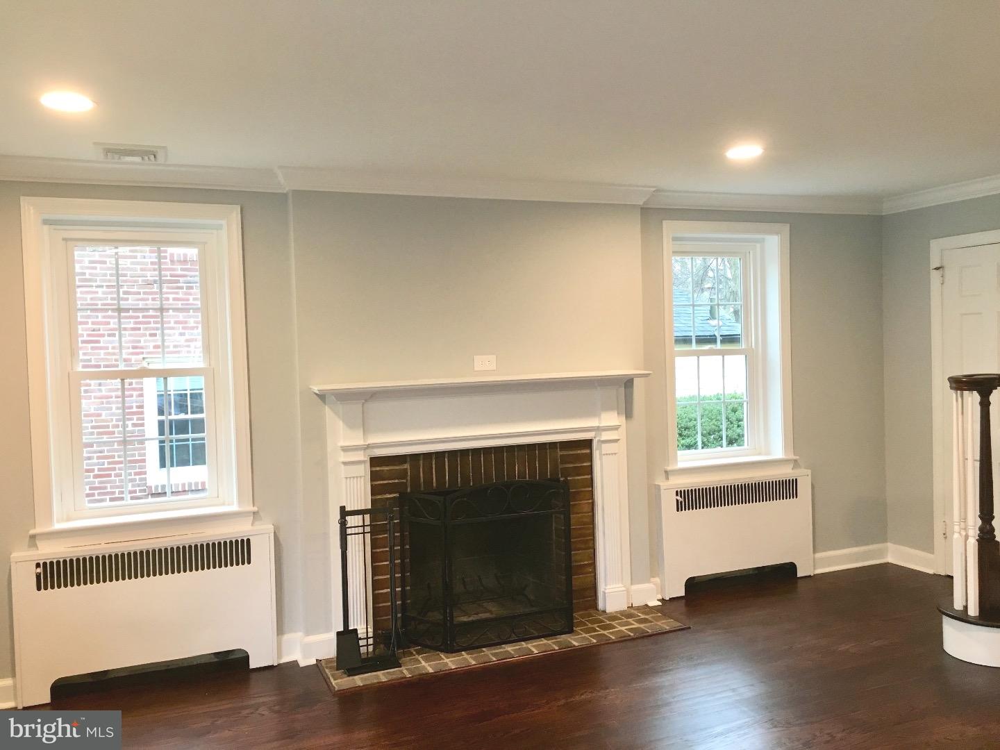 1704 Manor Road Havertown, PA 19083 - Photo 16 of 25 Living Room