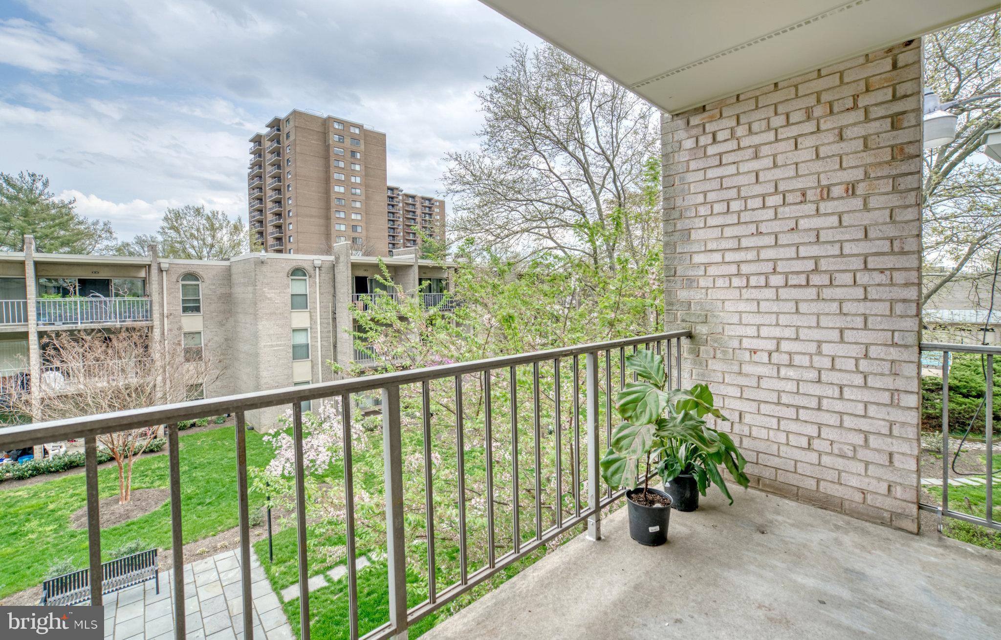 1808 Old Meadow Road, Unit 716 McLean, VA 22102 - Photo 23 of 36 a view of a balcony with lake view