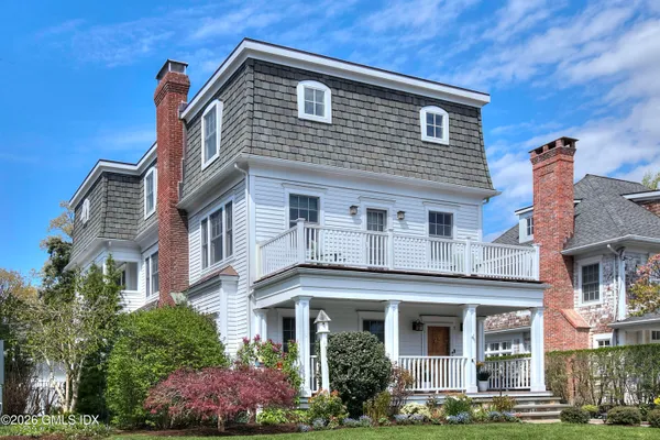 $2,995,000 | 7 Heusted Drive, Old Greenwich, CT 06870