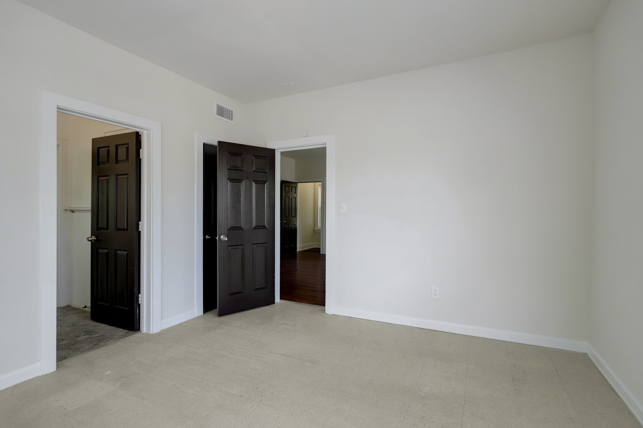 3002 Isabella Street Houston, TX 77004 - Photo 12 of 18 a view of an empty room