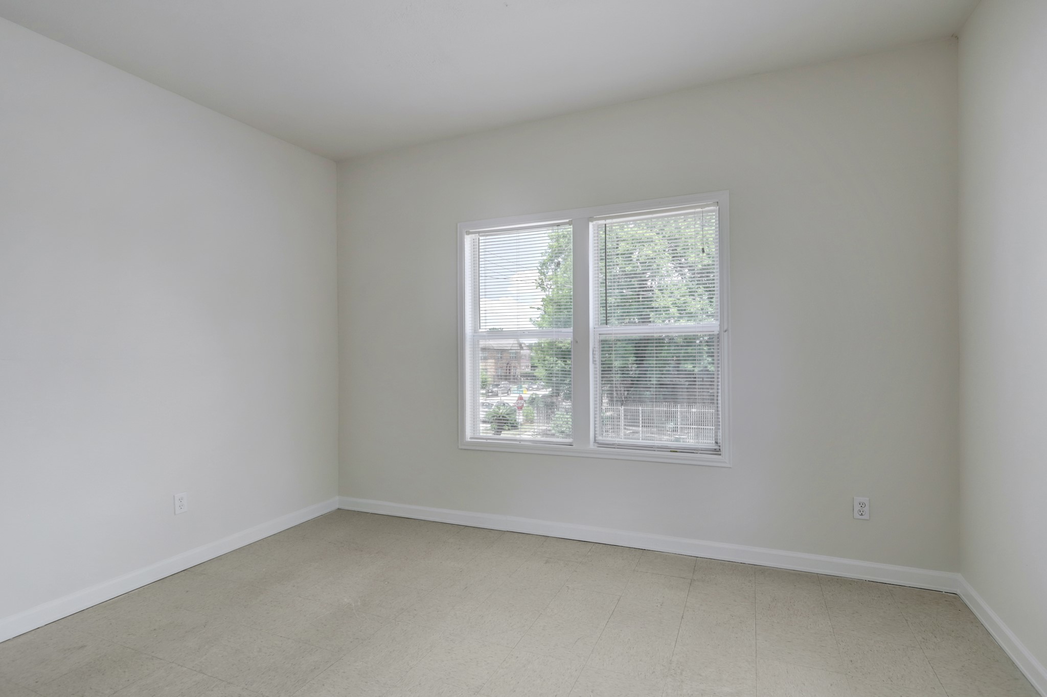3002 Isabella Street Houston, TX 77004 - Photo 13 of 18 an empty room with a window