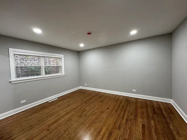 $3,000 | 6236 North Francisco Avenue, Unit 1, Chicago, IL 60659