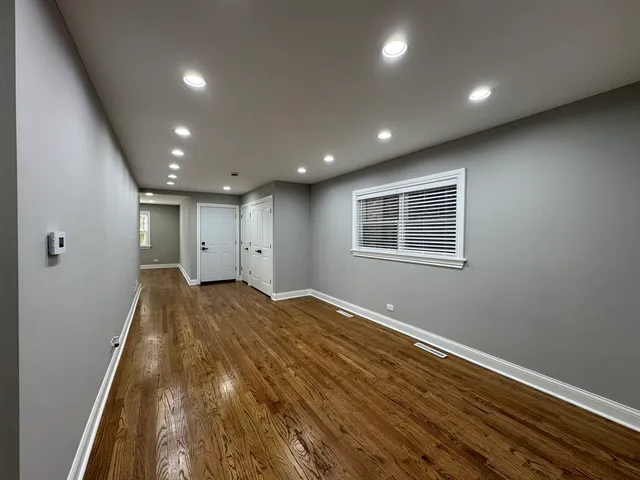 $3,000 | 6236 North Francisco Avenue, Unit 1, Chicago, IL 60659