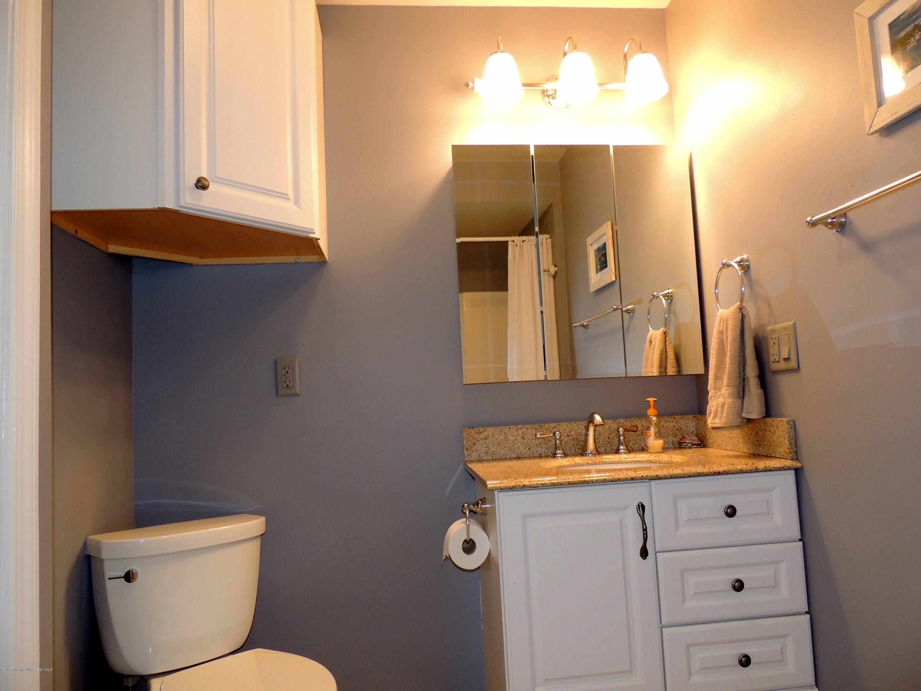 201 Foster Road Toms River, NJ 08753 - Photo 12 of 29 DSCN9829.jpg-Net
