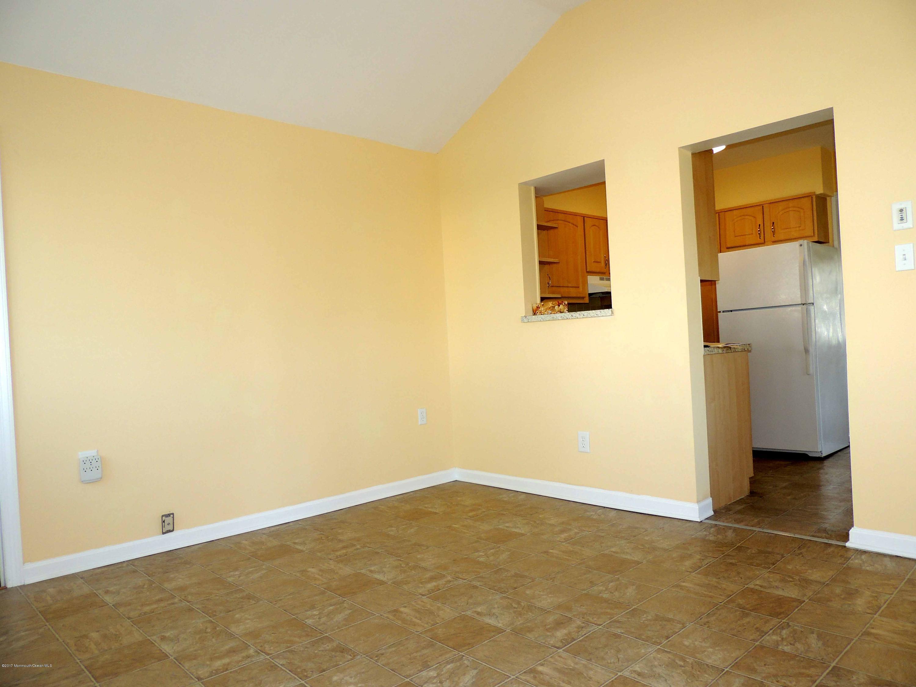 201 Foster Road Toms River, NJ 08753 - Photo 18 of 29 DSCN9836.jpg-Net