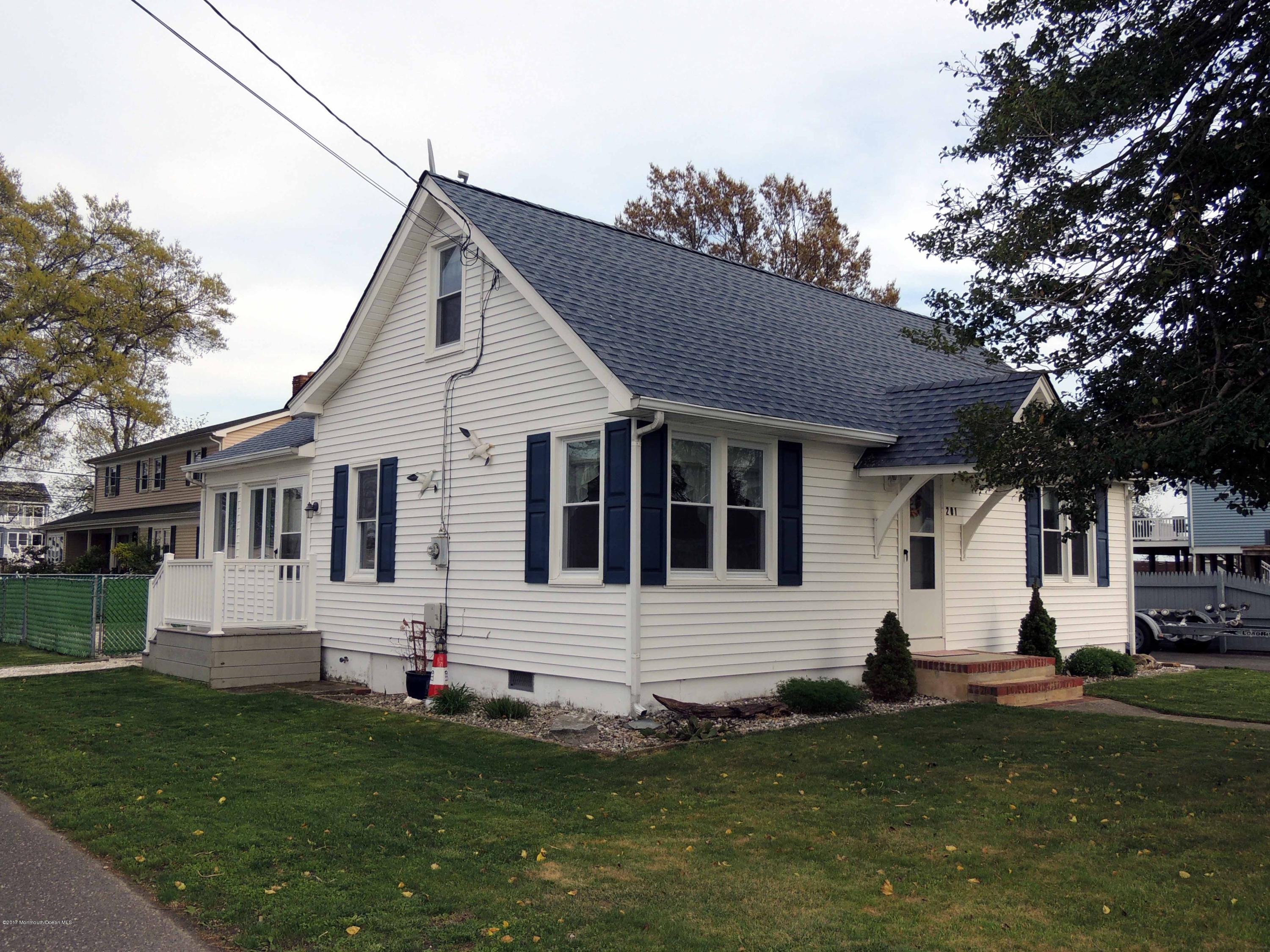 201 Foster Road Toms River, NJ 08753 - Photo 2 of 29 DSCN9855.jpg-Net